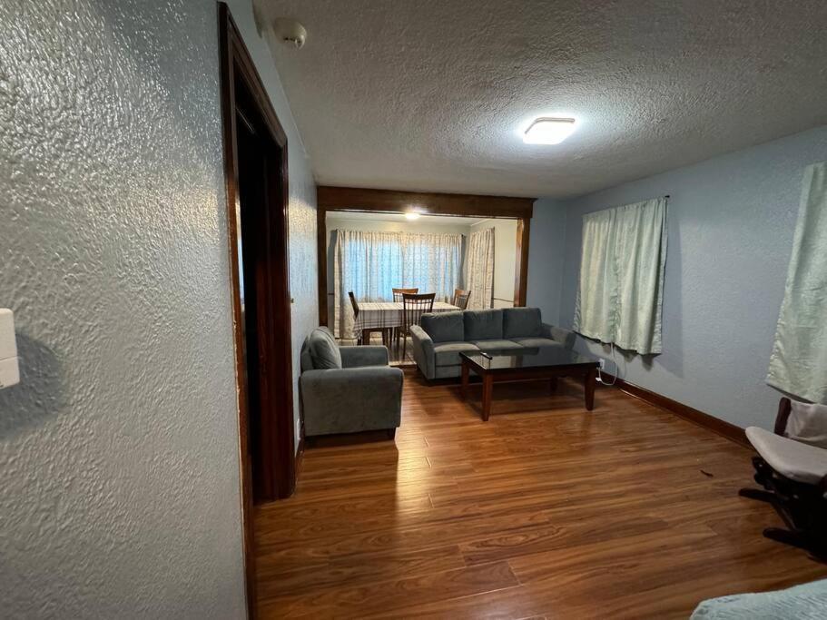 Ferienwohnung Comfy Getaway At Falls! Niagarafälle Exterior foto